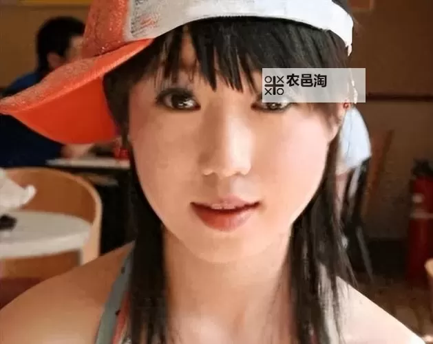 张筱雨大胆出位：突破传统的艺术大胆表达图1