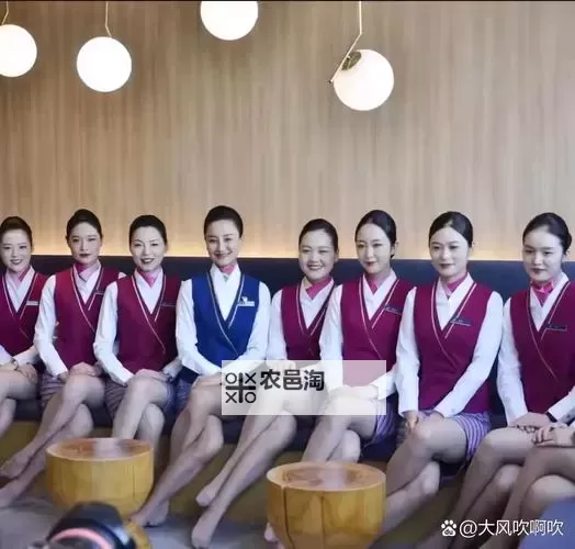 国产空姐荷官传媒:引领航空与娱乐行业新风尚图1