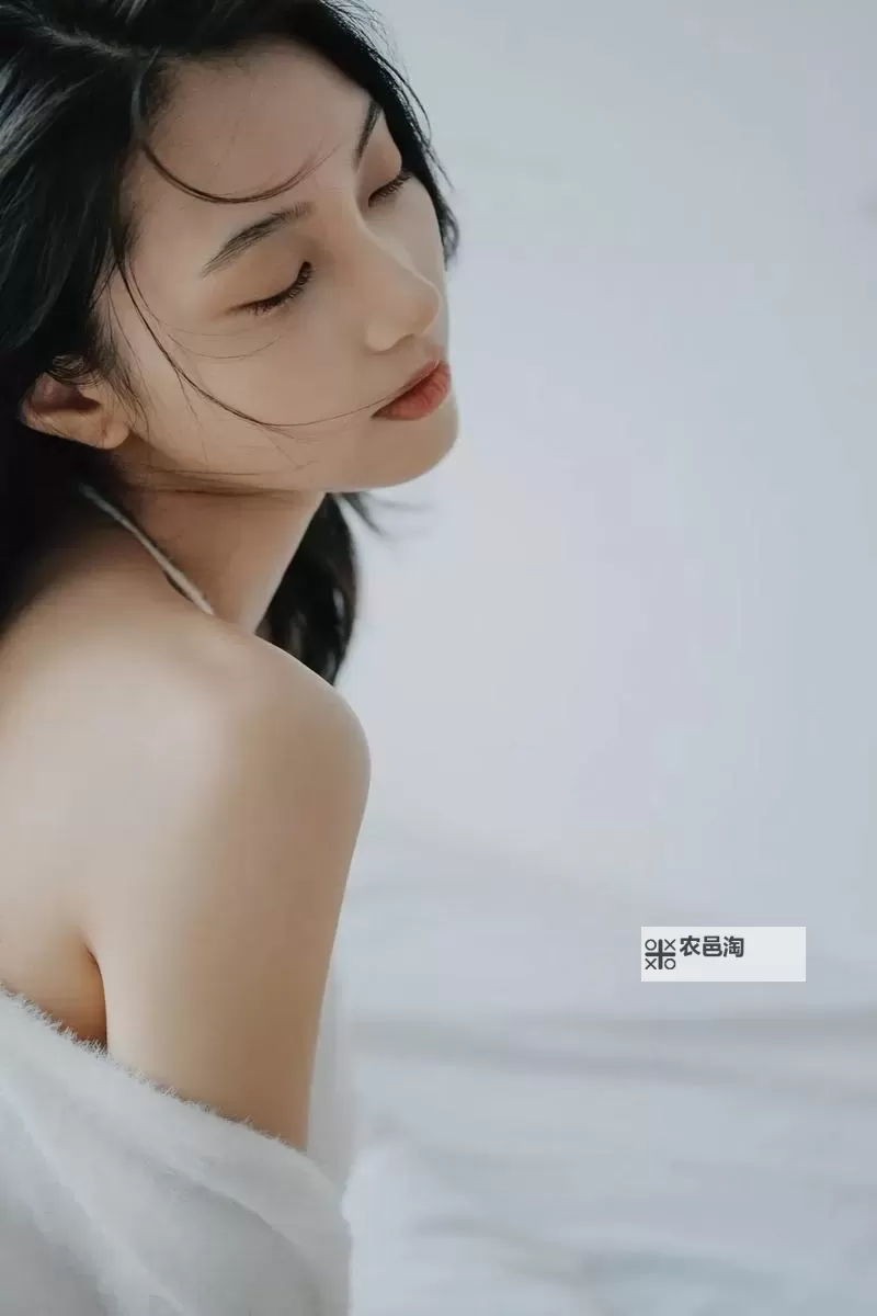 探索极致美感:欲仙欲死图片带来的视觉盛宴图1