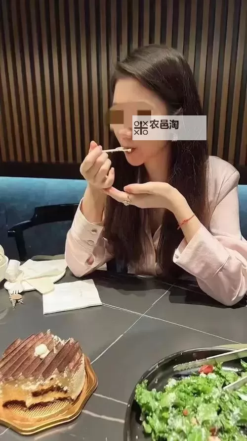 张津瑜落地窗9分多钟在线观看指南图1