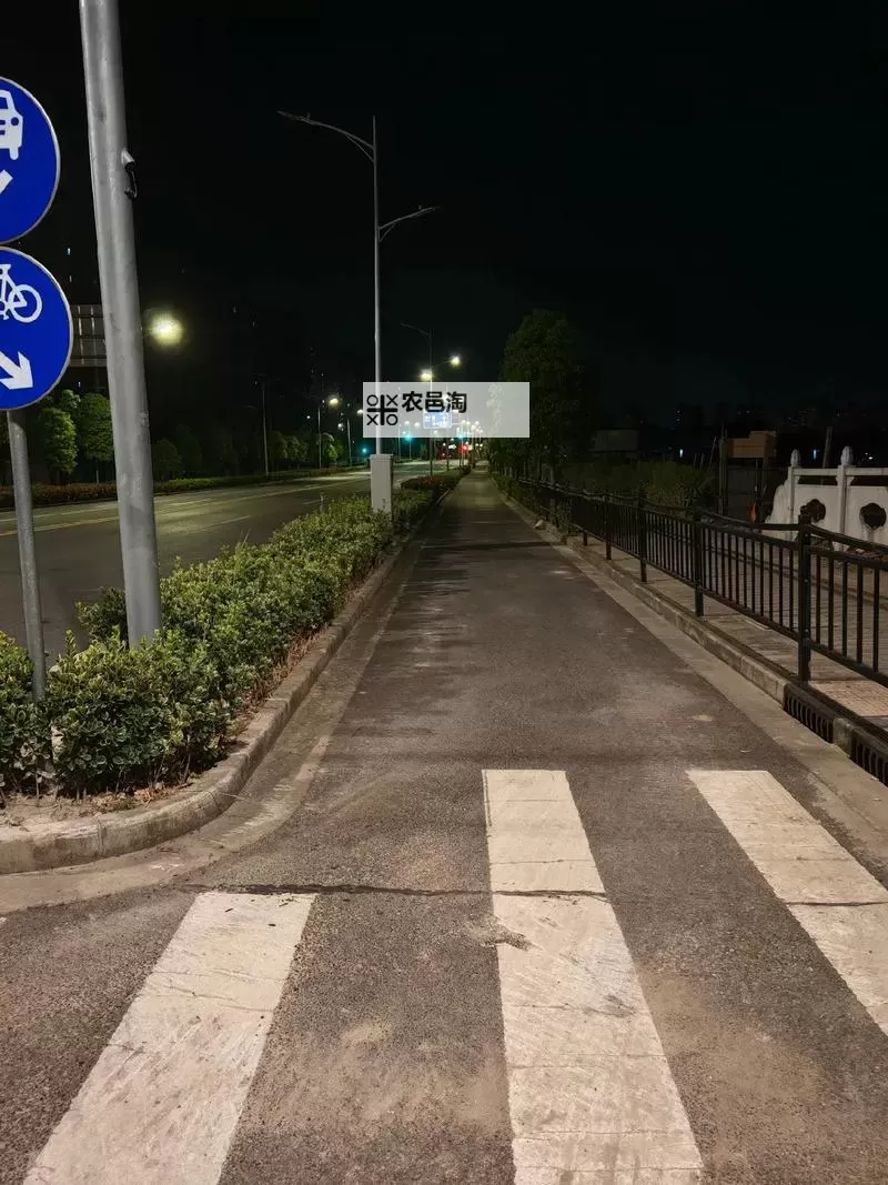 深夜寂静中的一区二区夜深人:一段难忘的回忆图1