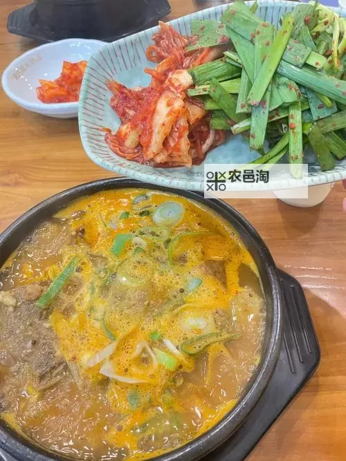 最年轻的小峓子4中字巴巴鱼汤饭:青春魅力的美味盛宴图1