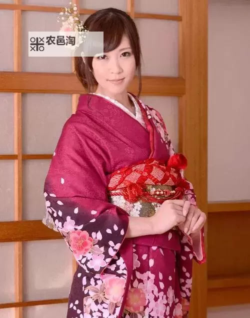 优雅瞬间:最新雨宫琴音图片欣赏图1