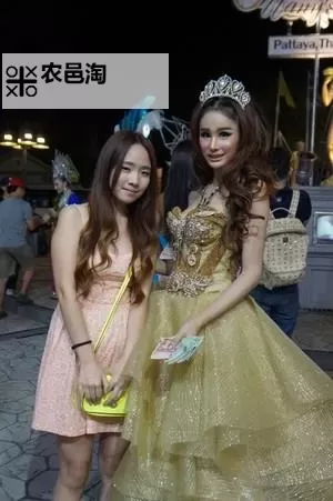 探索精彩纷呈的内容:ⅩXX日本人妖网站全攻略图1