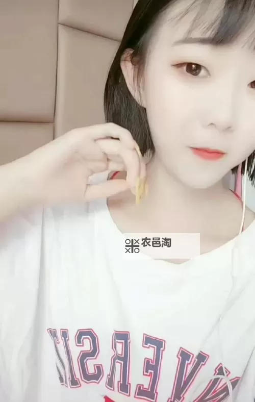 四虎AV最新资源全解析：最全面的免费在线观看指南图2