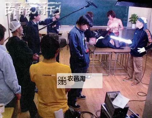 探索娱乐新体验：性屋娱乐AV全揭秘图1