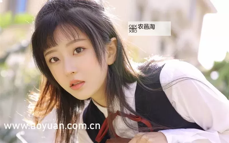 伊人亚洲大杳蕉：品味东方魅力的优雅之旅图1