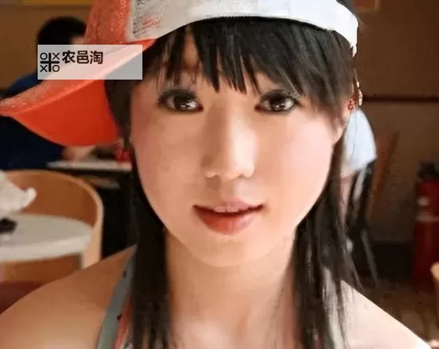 高清欣赏：张筱雨的图片展现优雅与魅力图1