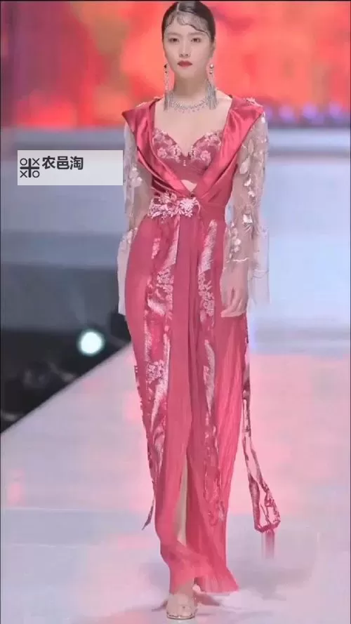 2023中国时尚内衣秀精彩纷呈,展现东方魅力与前卫设计图1