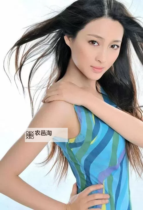 四房色网：揭秘成人内容平台的真实性与风险图1