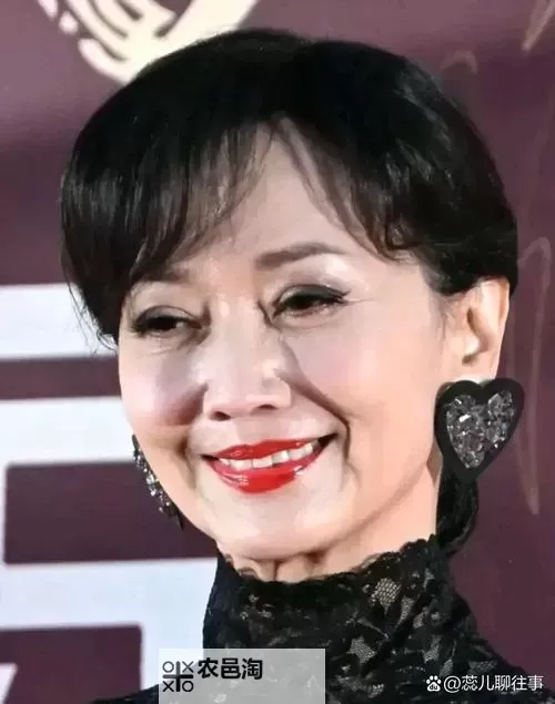 赵雅芝看不出已经67岁了:岁月在她身上仿佛从未留下痕迹图1