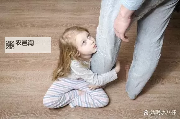 我主动给爸爸的温暖时光图1