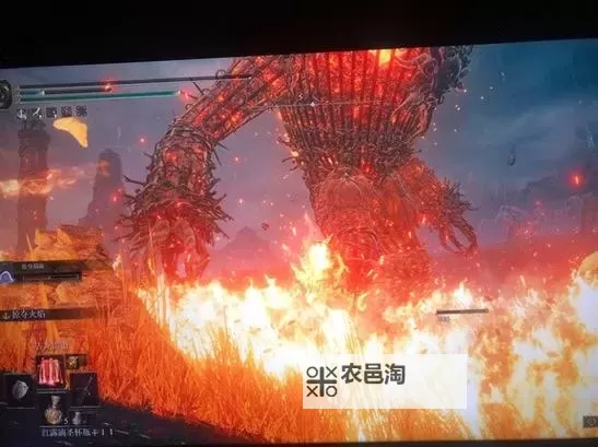 《艾尔登法环》燃炉魔像打法分享 燃炉魔像怎么打图1