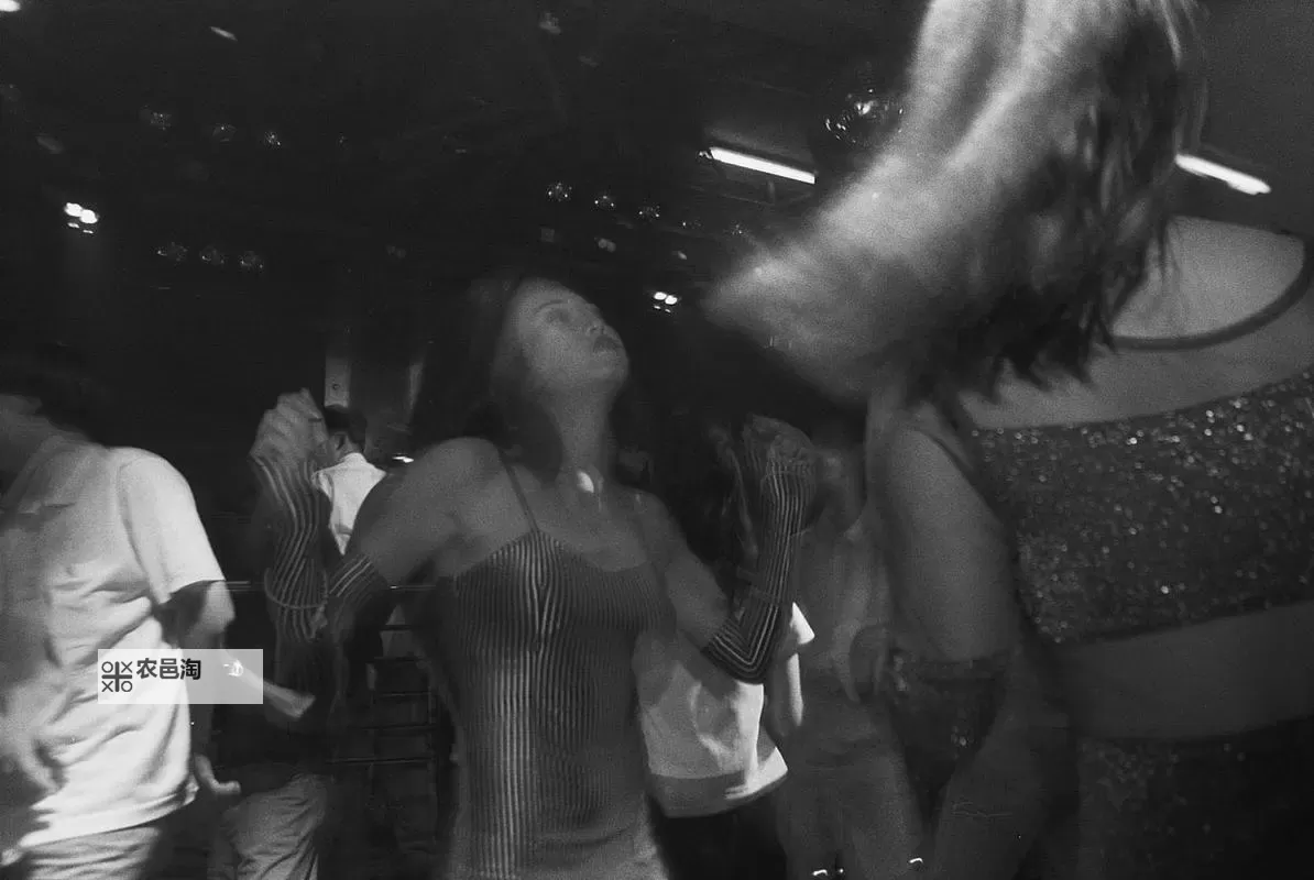 永年永利KTV视频精彩回放,尽享美妙歌声图1