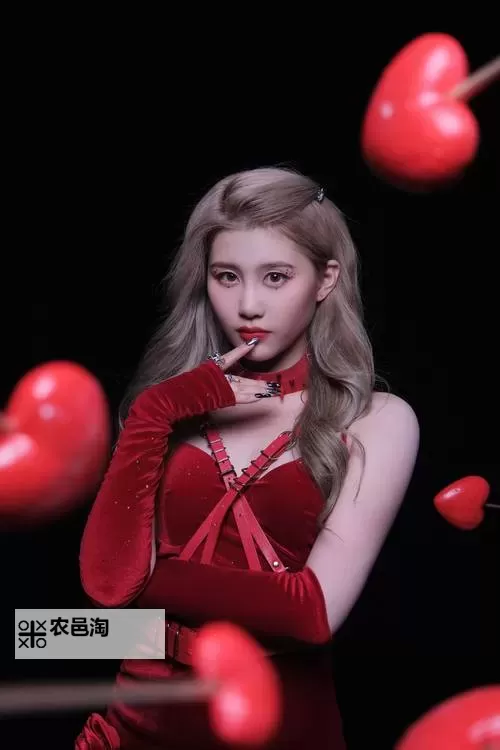 最新上线!最近最新免费观看MV推荐尽享视听盛宴图1