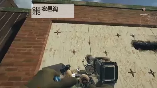 《彩虹六号围攻》专机机头小马哥融墙进攻套路图1