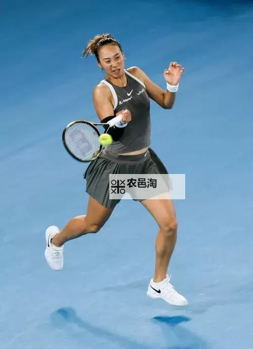 郑钦文第二轮比赛直播：精彩瞬间全揭晓图1