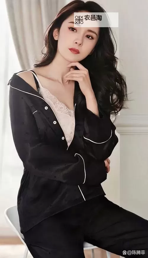 热搜盘点：2024年最新娱乐明星八卦大揭秘图1