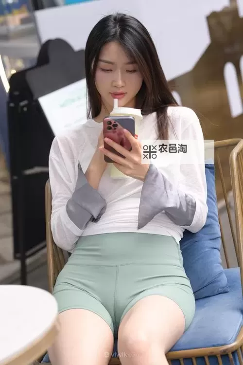 国产一区21：探索最新影视新潮流的精彩之作图1