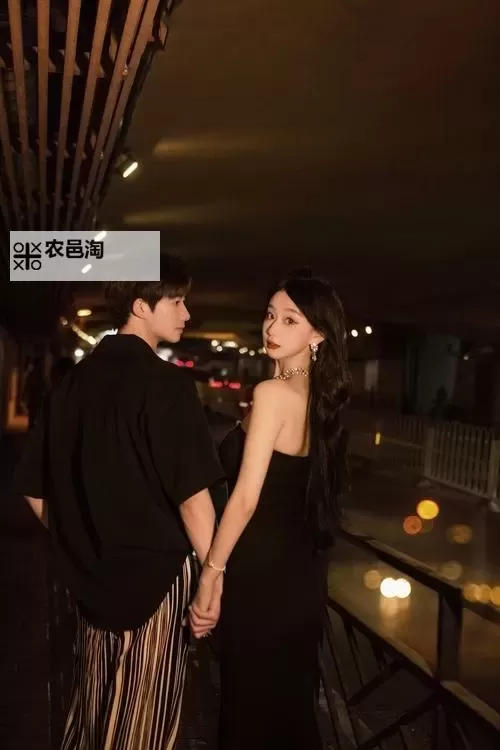 男生女生一起愁愁愁:青春中的烦恼与共鸣图1