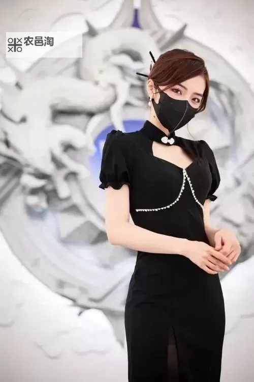 探索玩偶女友HongKong森林：免费体验神秘之旅图1