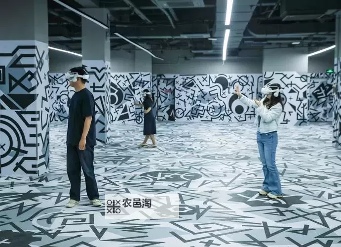 影院禁18岁以下观众引发争议:限制措施引发社会广泛讨论图1