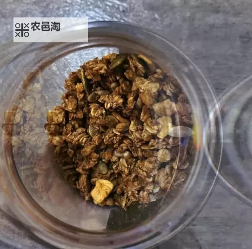 探索神秘魅力:揭开garnnyxx的独特世界图1