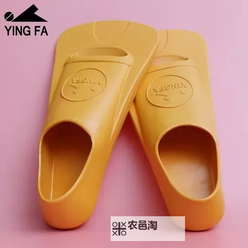 黄昏时的黄XXX黄色:夕阳下的暖意与思绪图1