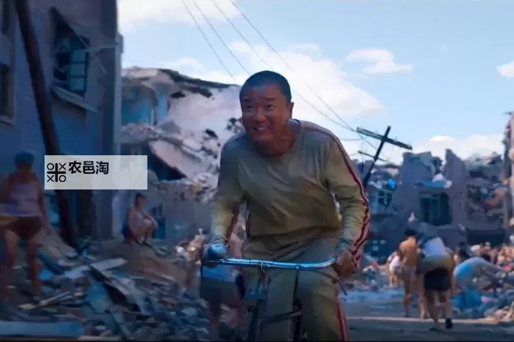 既不孤单又温暖:11111111111光棍电影带你感受孤独中的希望图1