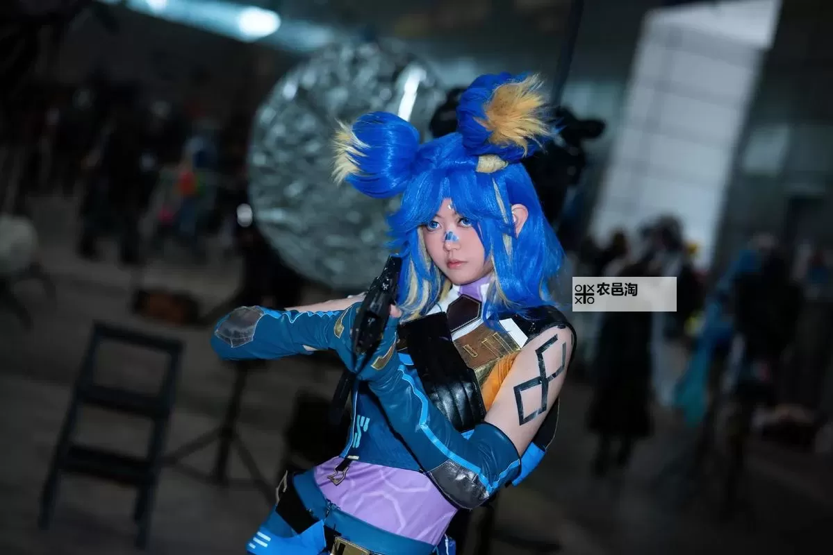 《无畏契约(瓦罗兰特)》切换左右手方法 怎么切换左右手图1